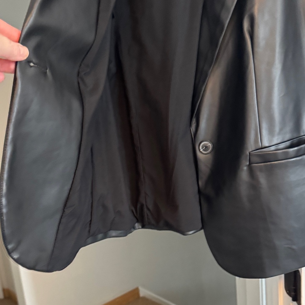 Black Faux Leather Blazer - Picture 4 of 5